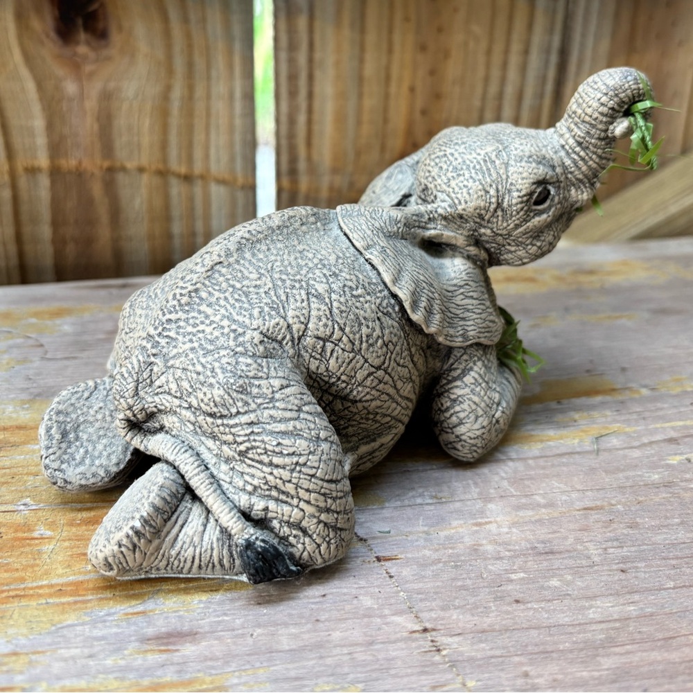 The Herd Plenty Elephant Figurine by Marty Sculpture Inc 6 1/4”L - Picture 3 of 9